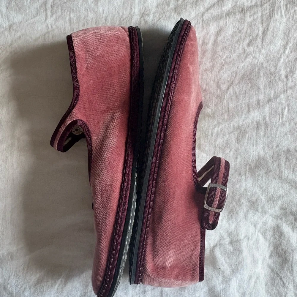 Vibi Venezia Mary Jane Flats - Picture 6 of 6